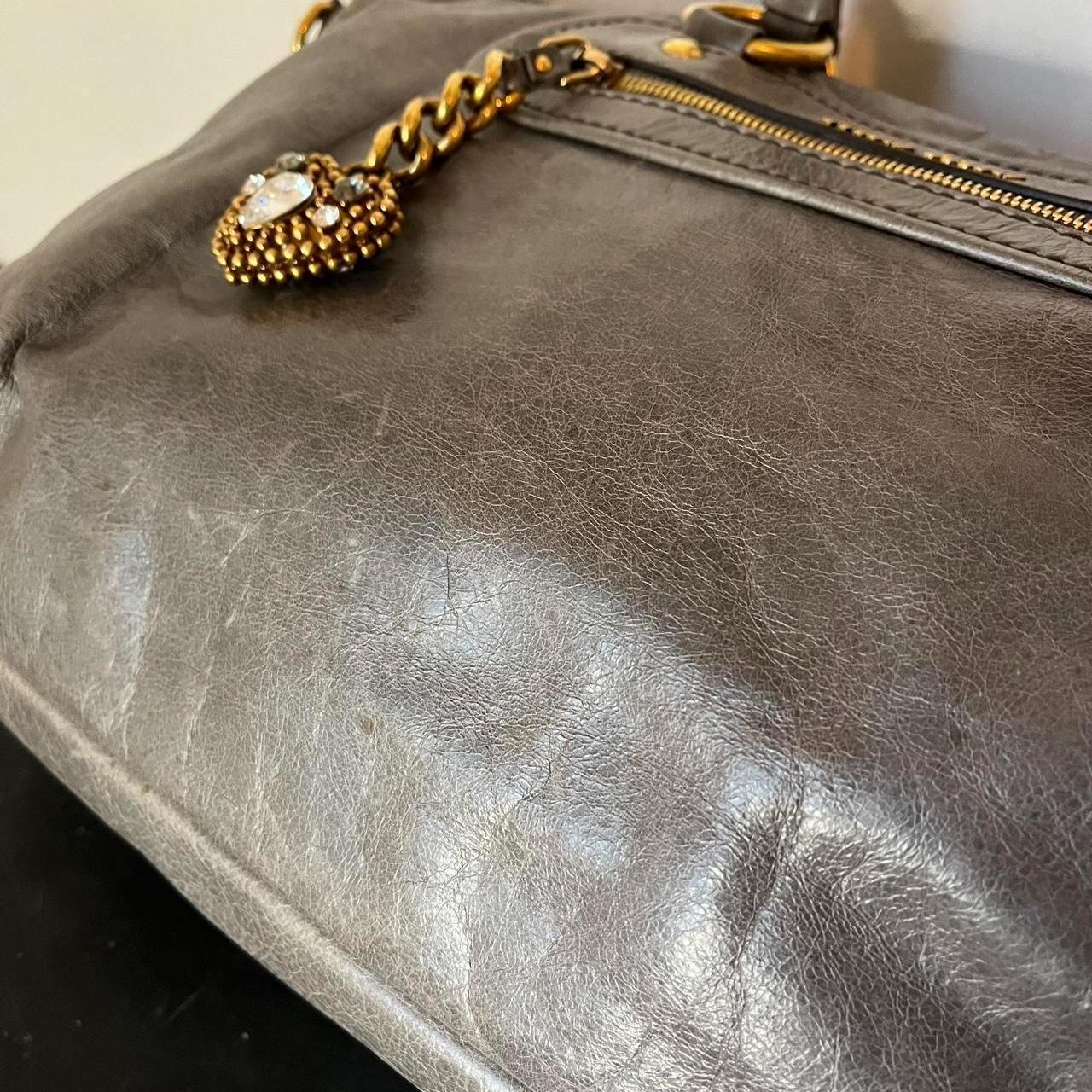 ๐๐PreOwned Miu Miu Studded 2000s Heart Charm Tote Leather Bag๐๐