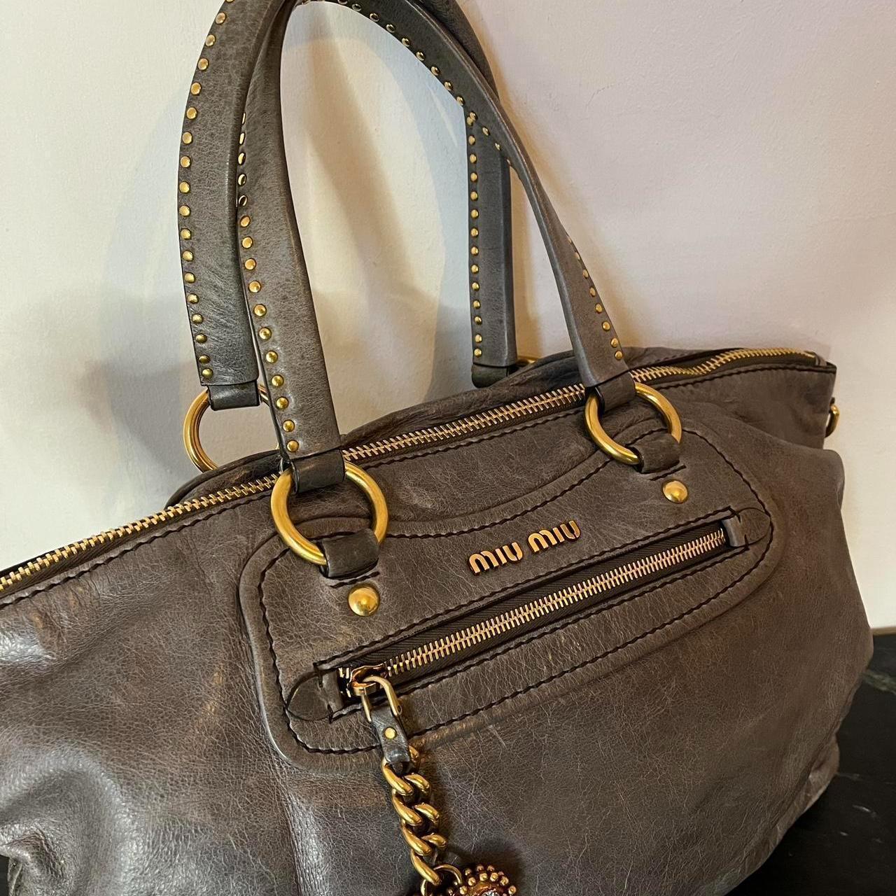 ๐๐PreOwned Miu Miu Studded 2000s Heart Charm Tote Leather Bag๐๐