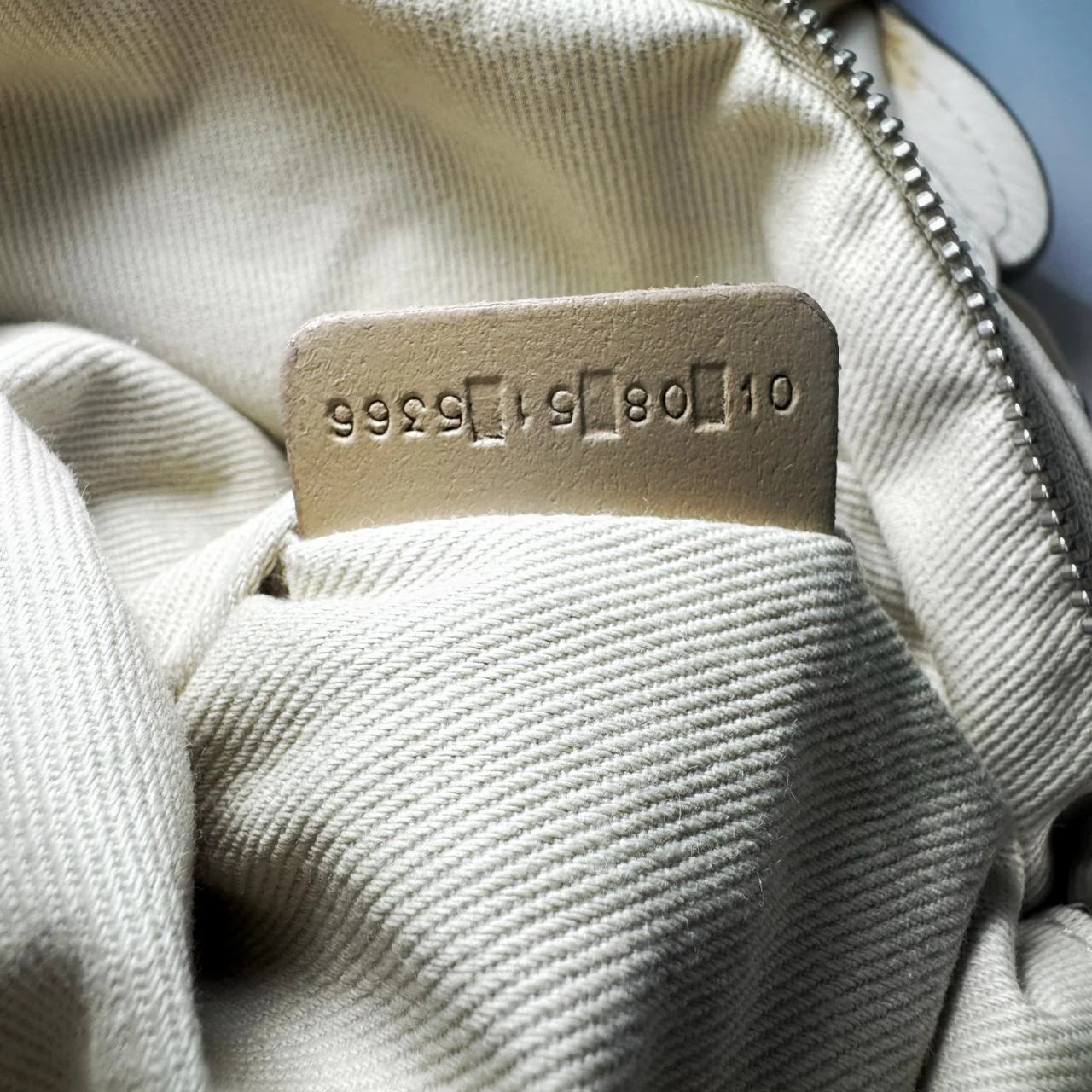 π€π Preowned ChloΓ© Paddington Satchel β White with Gold Hardware ππ€