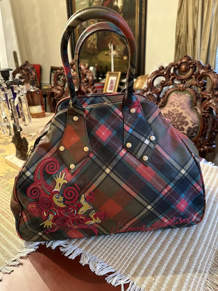 Vivienne Westwood vintage 2000's plaid tartan large embrioered vivienne🍎🔥