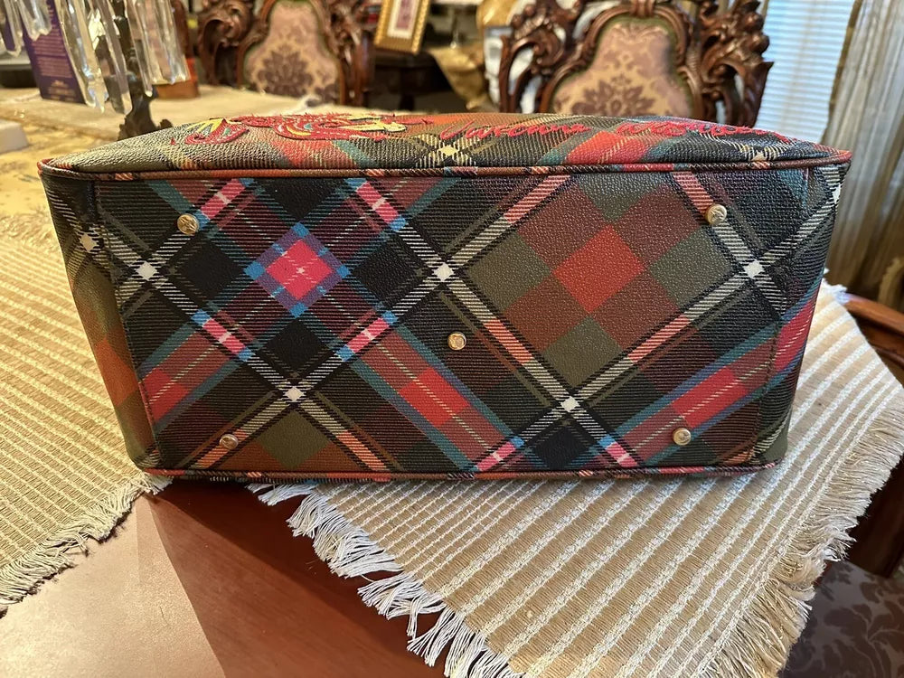 Vivienne Westwood vintage 2000's plaid tartan large embrioered vivienne🍎🔥