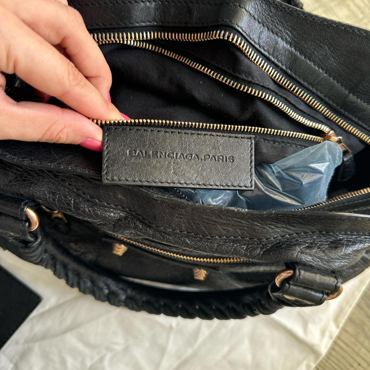 π€π§³ Preowned BALENCIAGA Classic City β Jet Black with Aged Brass Hardware π§³π€