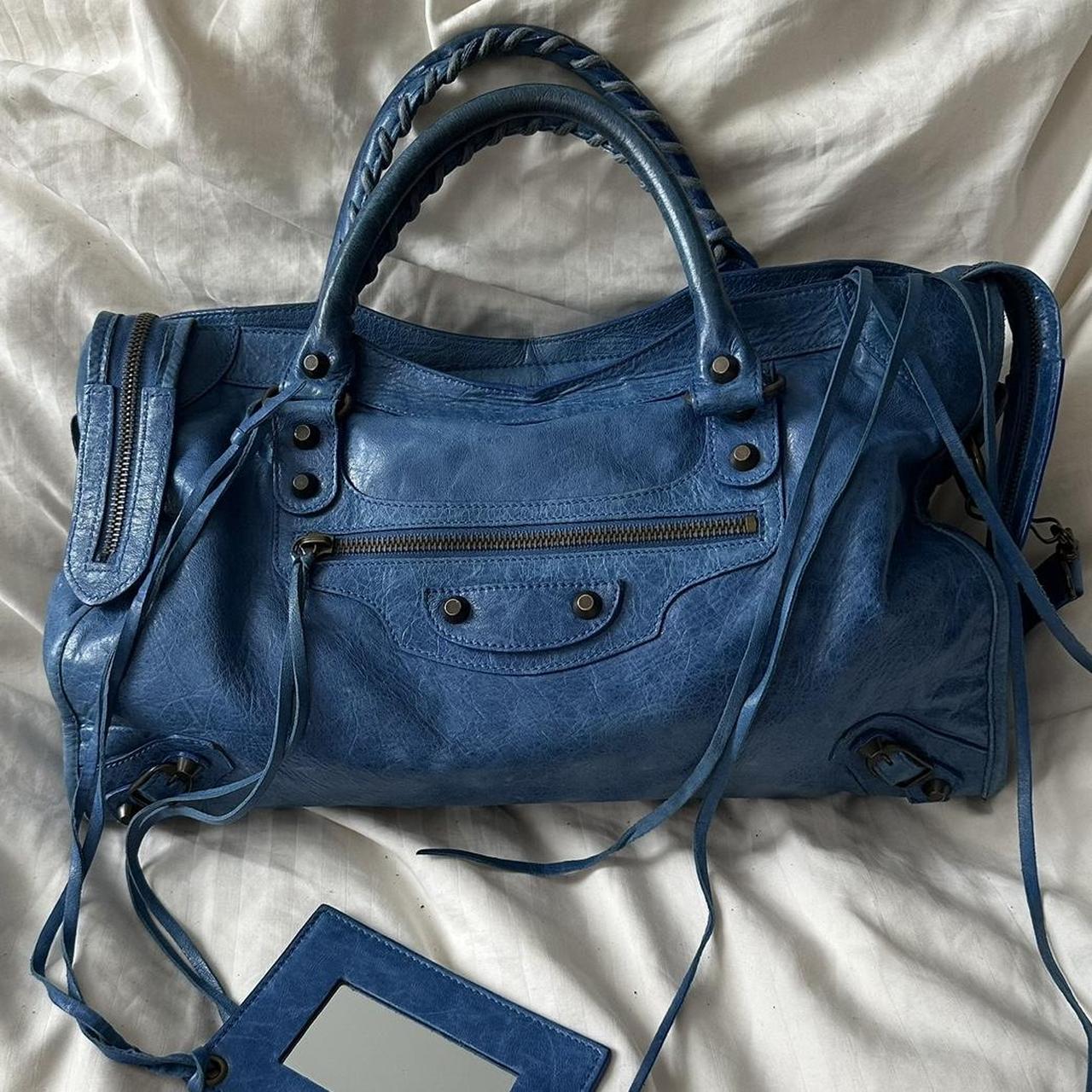 💙🔷Preowned BALENCIAGA ‘FIRST’ CITY BAG🔷💙