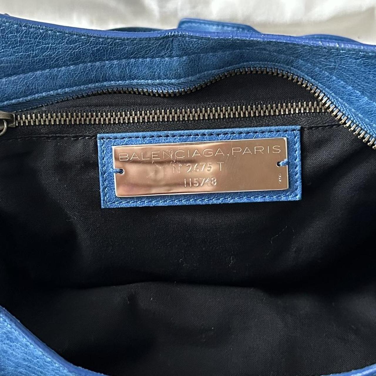 💙🔷Preowned BALENCIAGA ‘FIRST’ CITY BAG🔷💙
