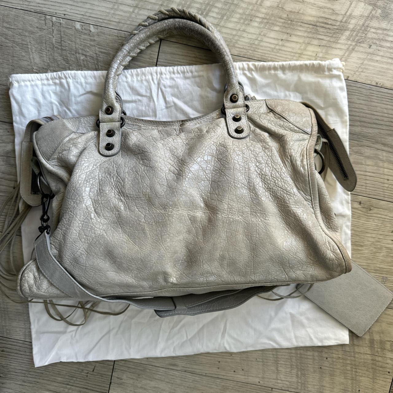 🤍🕊️Preowned BALENCIAGA Classic City Weekender – Light Dove Grey🕊️🤍