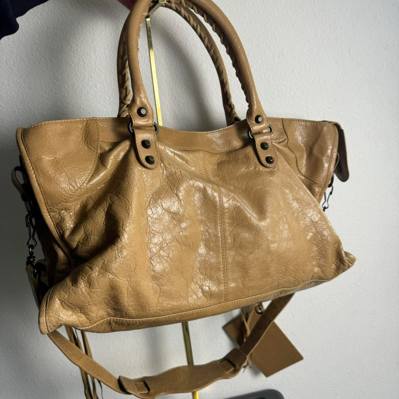 π€π Preowned BALENCIAGA βCityβ Bag in Tan ππ€