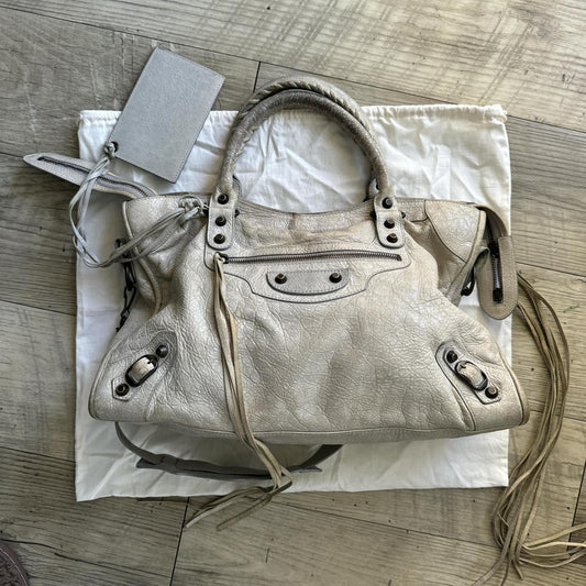 🤍🕊️Preowned BALENCIAGA Classic City Weekender – Light Dove Grey🕊️🤍